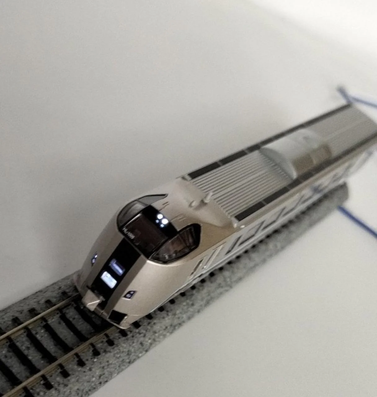 Microace N Gauge Rapid 'Airport' 5-Car Set - Image 11