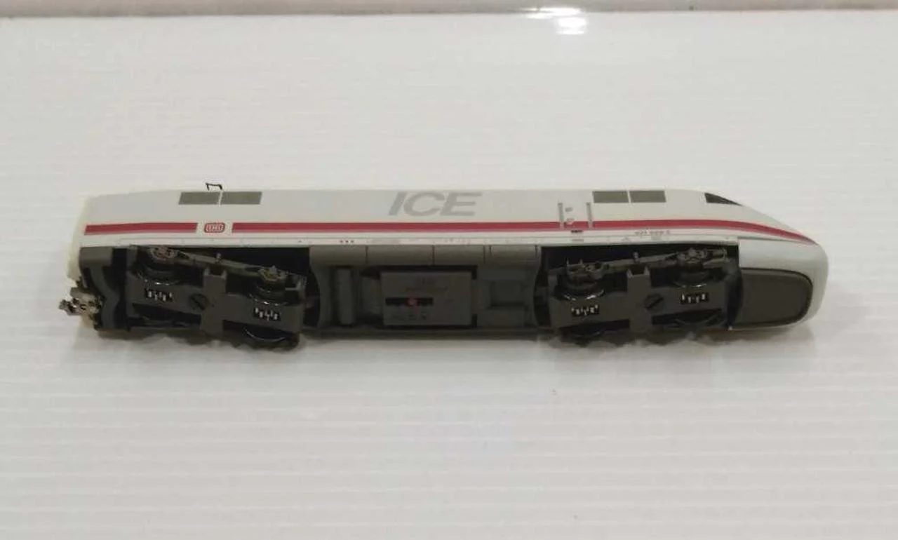 MINITRIX ICE High-Speed Rail 11022 - Image 14