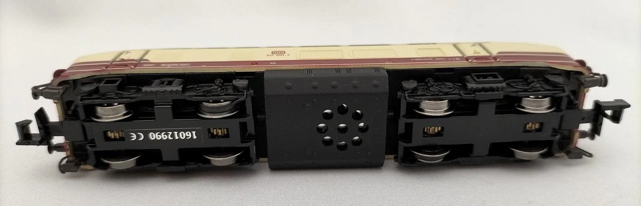 MINITRIX N Gauge DB AG 217 001-7 - Image 6