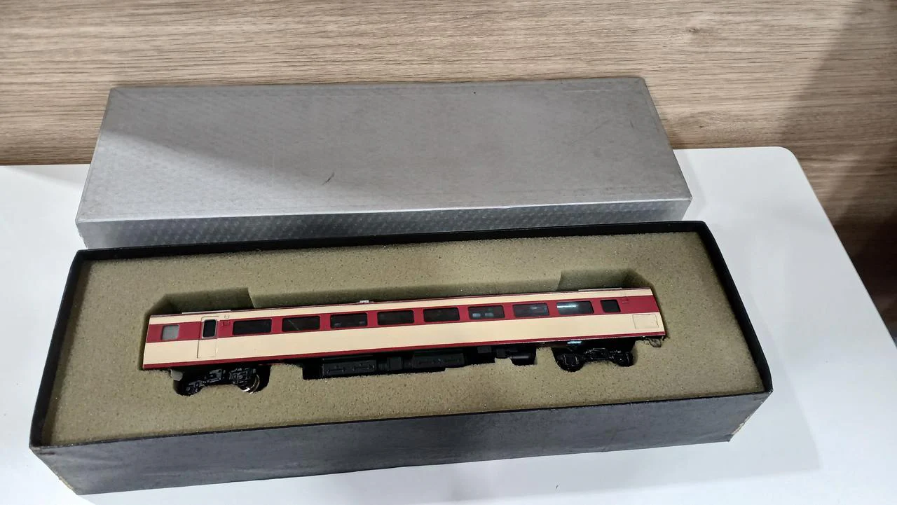 Miyazawa Model HO Gauge 181 Series Intermediate Car - Image 10