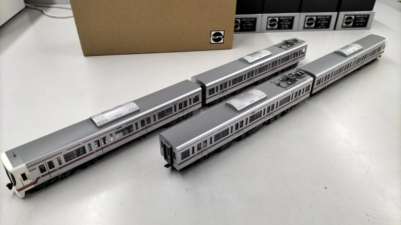 Pea HO Keio 8000 Series 4 cars - Image 11