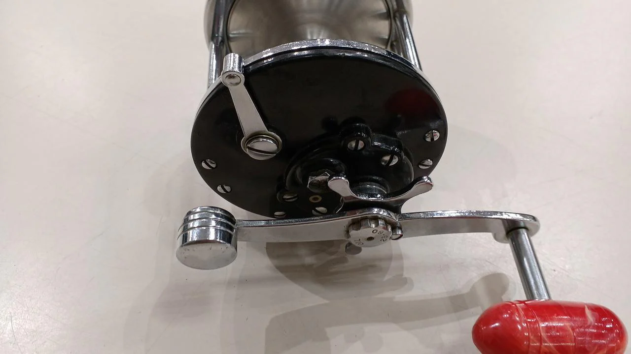 PENN Baitcasting Reel 65 - Image 2