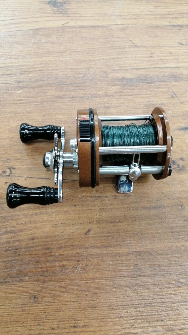 PFLUEGER Baitcasting Reel SUPREME 610B
