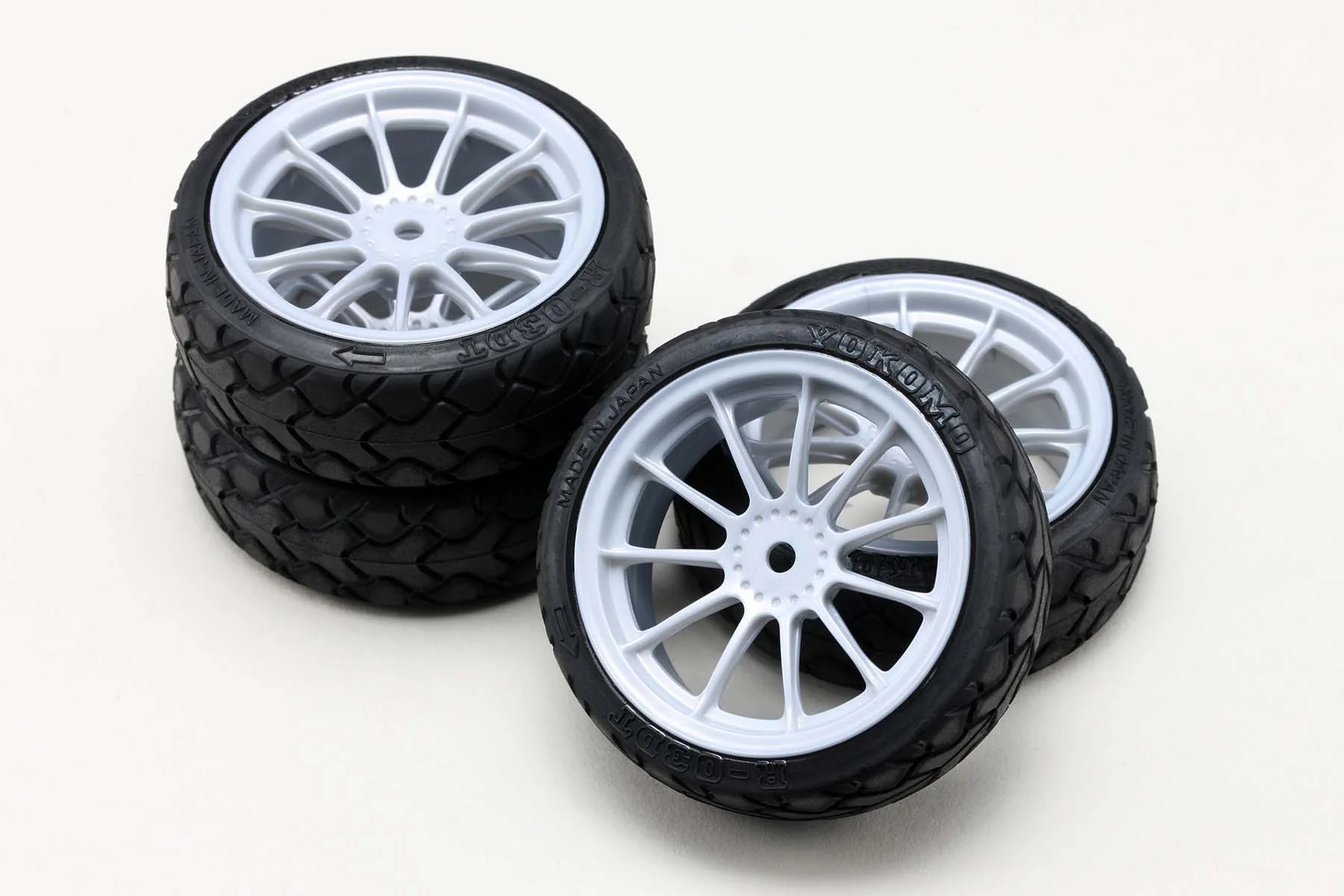 Yokomo ZR-144TPM2 Medium Narrow Radial Tires Type-Y (Pre-Mounted/Glued/4pcs) 11-Spoke Wheel (Gray) - Image 2