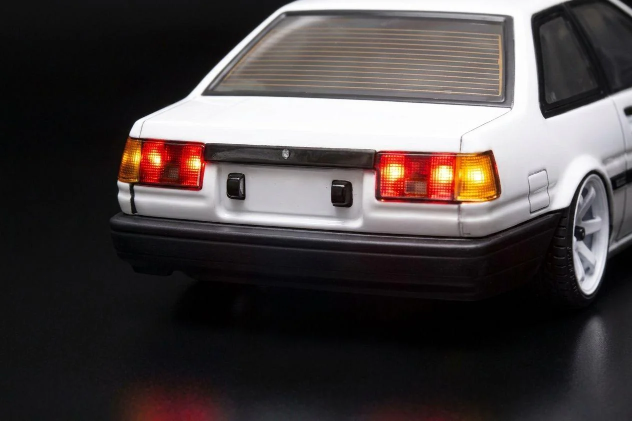 Yokomo SD-AE86L2L LED light set for Toyota Corolla Levin 2-door - Image 3
