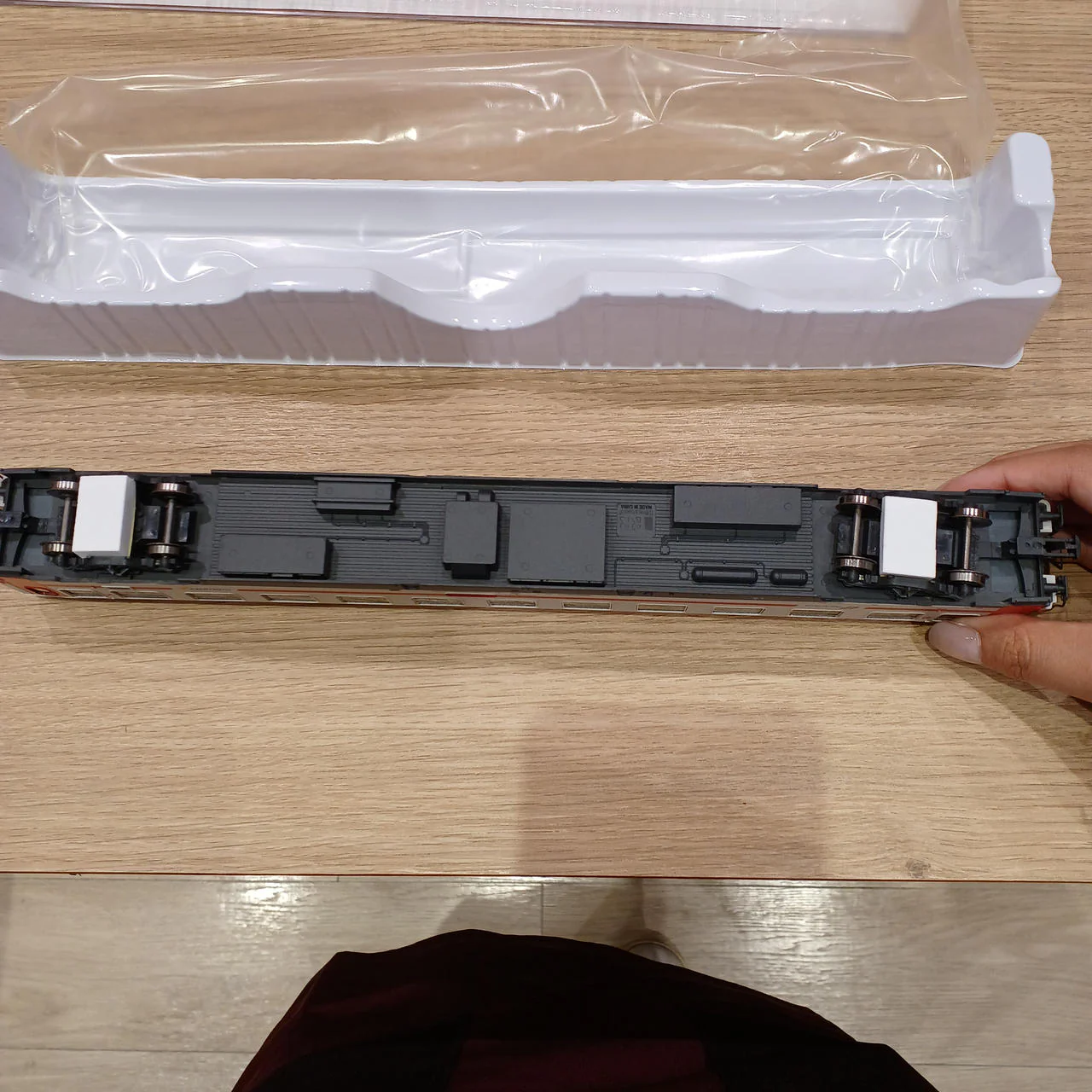 RIVAROSSI HO gauge INTERCITY SUN 2nd class car - Image 17