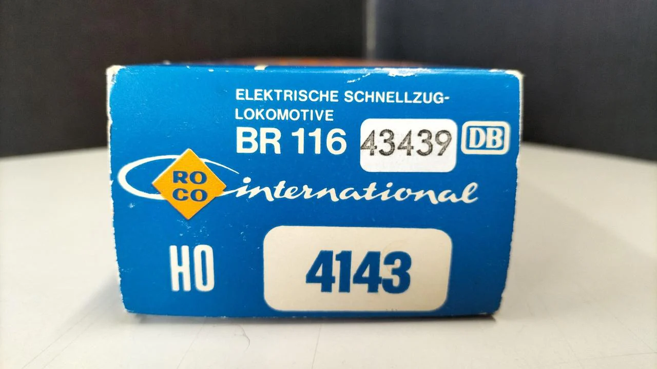 ROCO HO Gauge ELECTRIC EXPRESS TRAIN LOCOMOTIVE BR 116 - Image 5