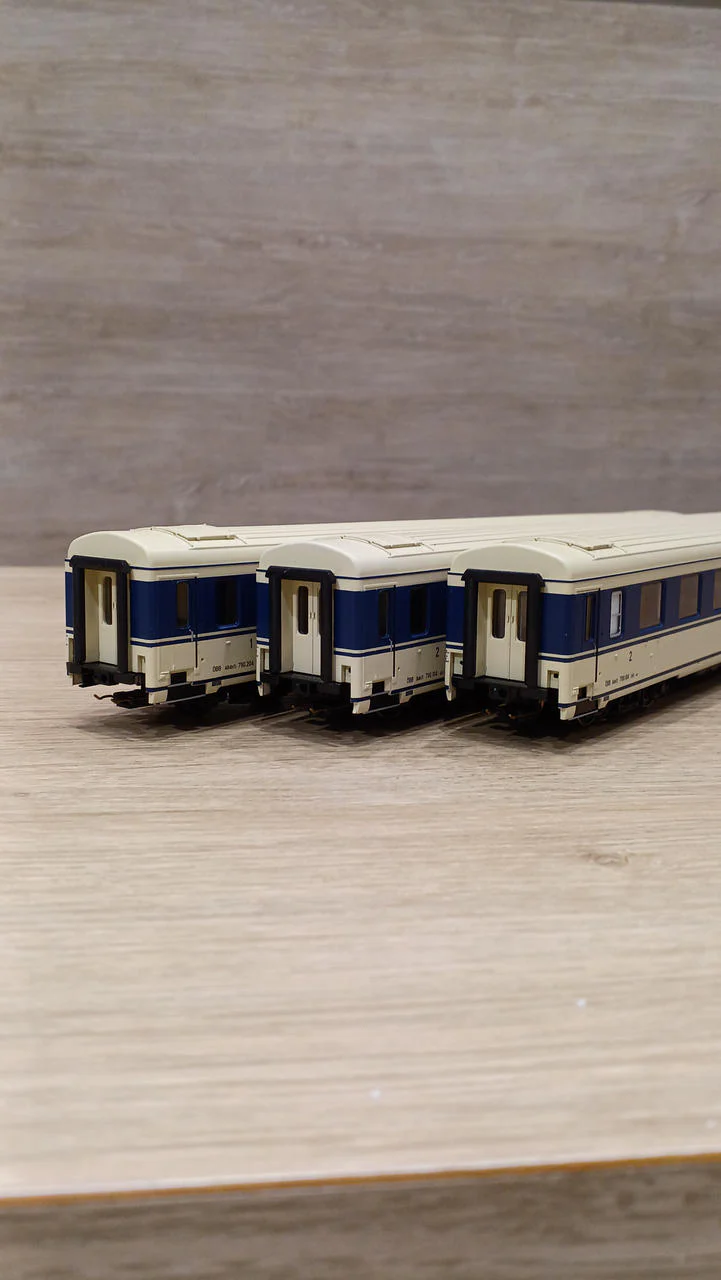 ROCO HO Gauge Transal Pin 6-Car Set - Image 12