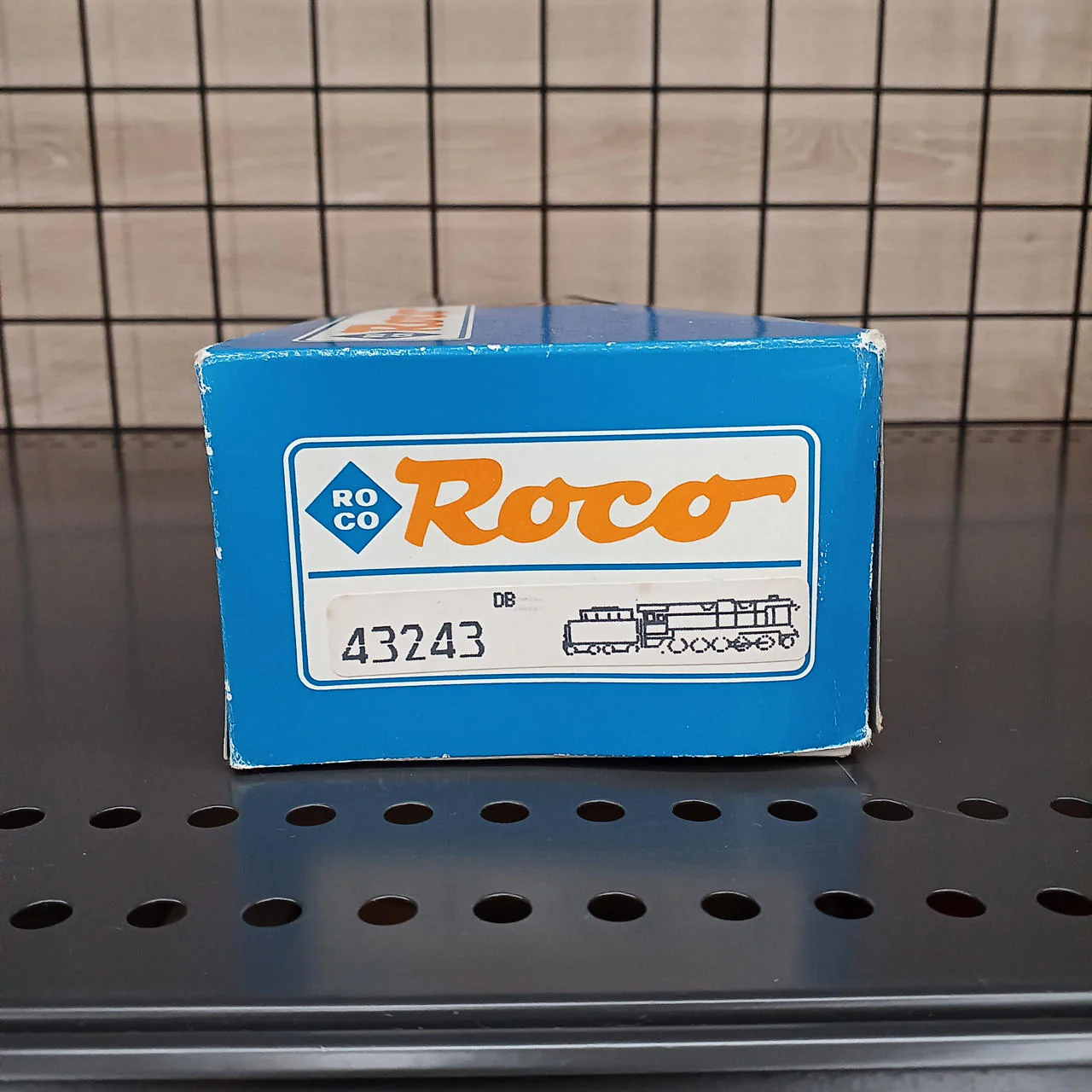 ROCO Steam Locomotive BR01 43243 - Image 6