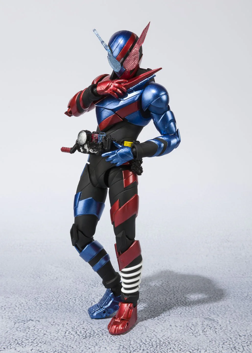 S.H.フィギュアーツ 仮面ライダービルド ラビットタンクフォーム 約145mm ABS&PVC製 塗装済み可動フィギュア - Image 2