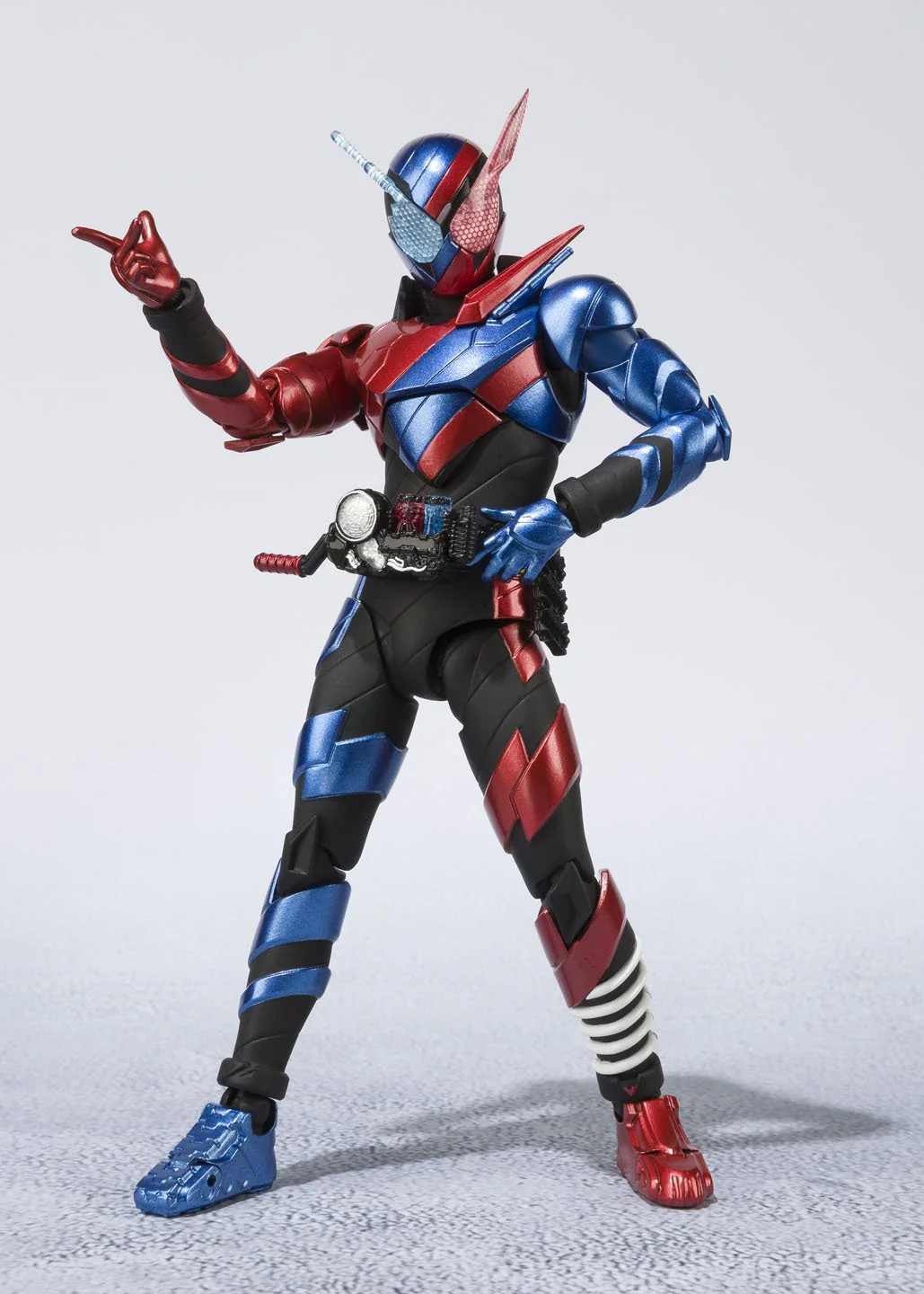 S.H.フィギュアーツ 仮面ライダービルド ラビットタンクフォーム 約145mm ABS&PVC製 塗装済み可動フィギュア - Image 6
