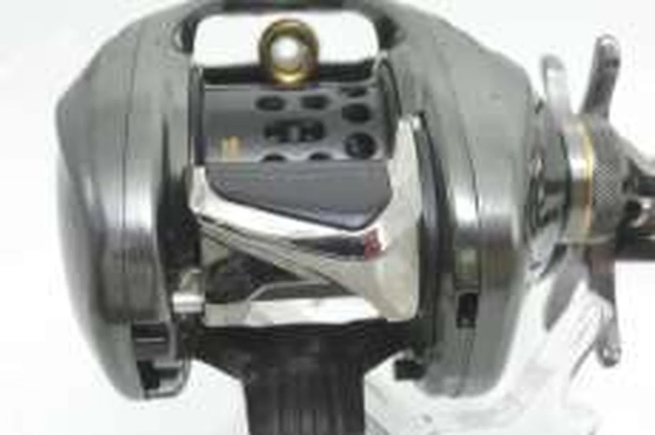SHIMANO 16 Aldebaran BFS XG RH (03515) 16 Aldebaran BFS XG RH (03515) - Image 8