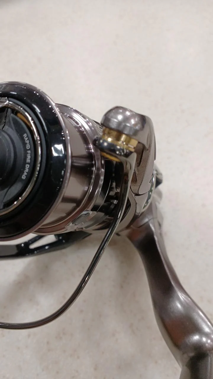 SHIMANO 17 Complex C2500S F4HG - Image 8