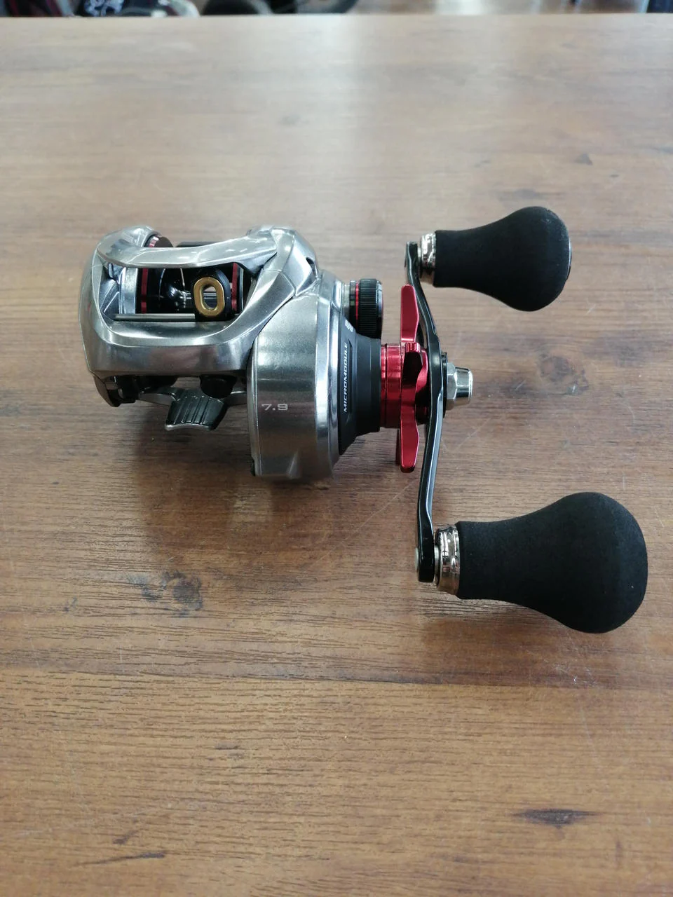 SHIMANO Bait Reel 21 SCORPION MD 301XG LH - Image 2