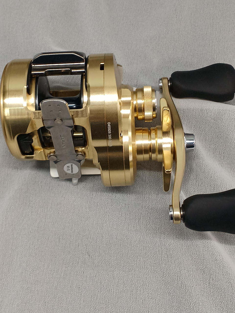 SHIMANO Bait reel CALCUTTA CONQUEST MD300XG - Image 2