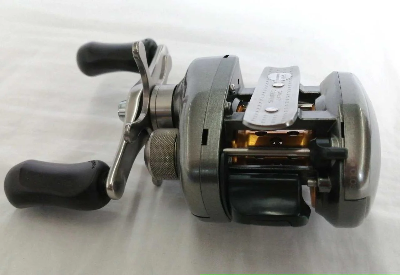 SHIMANO Baitcasting Reel 05 Metanium XT - Image 8