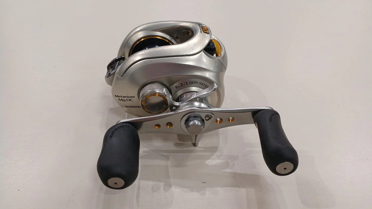 SHIMANO Baitcasting reel 08 METANIUM MG DC - Image 2