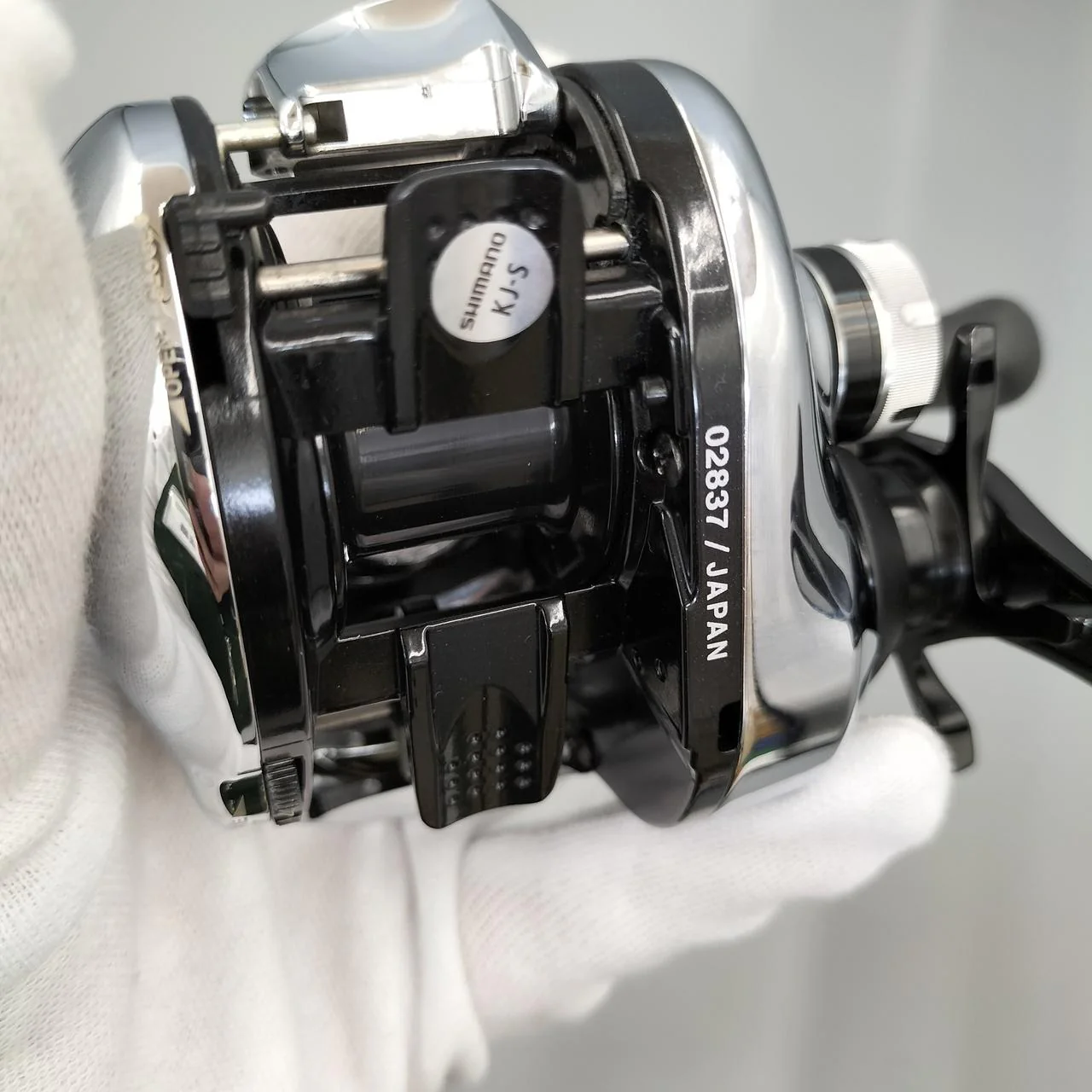 SHIMANO Baitcasting Reel 12 ANTARES HG Right - Image 5