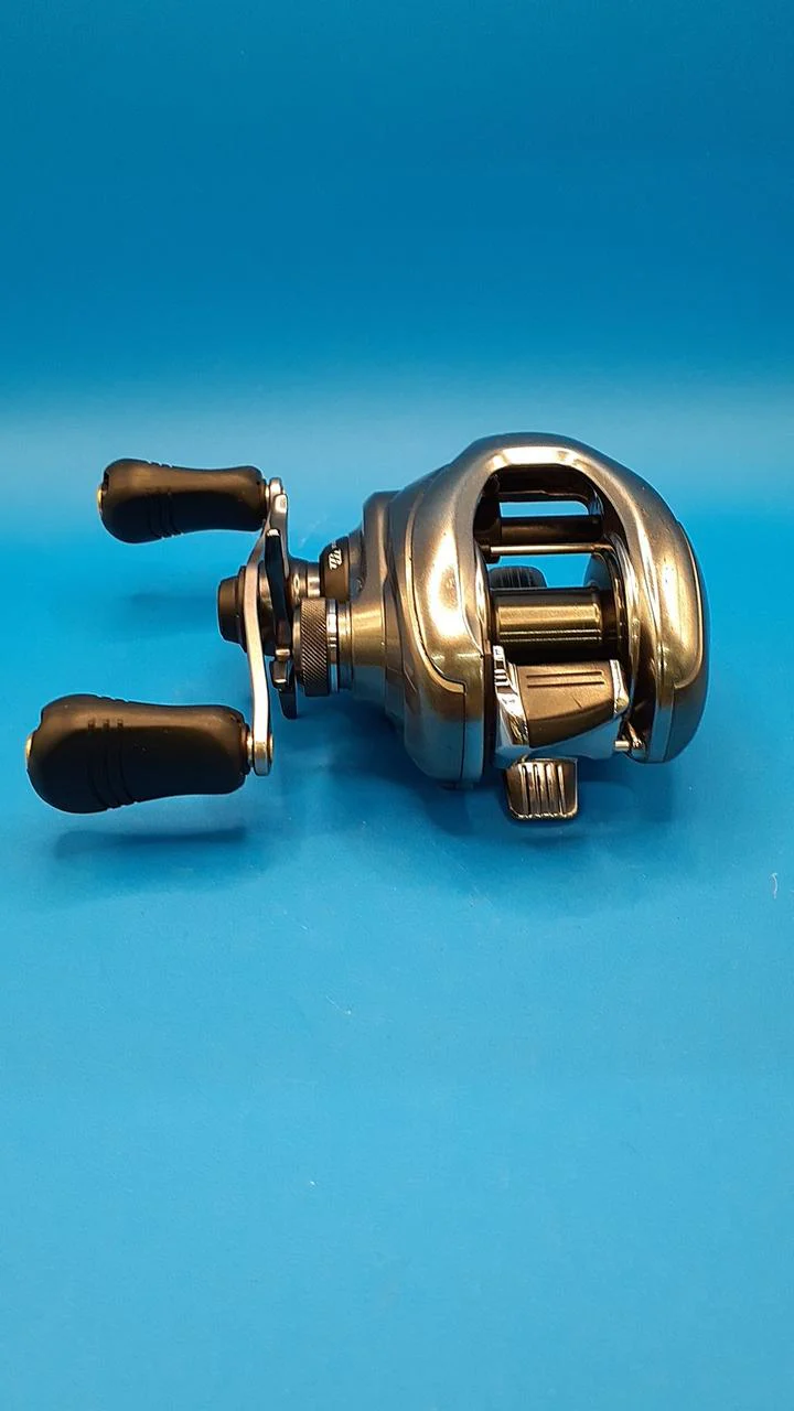 SHIMANO Baitcasting Reel 15 METANIUM DC 03377