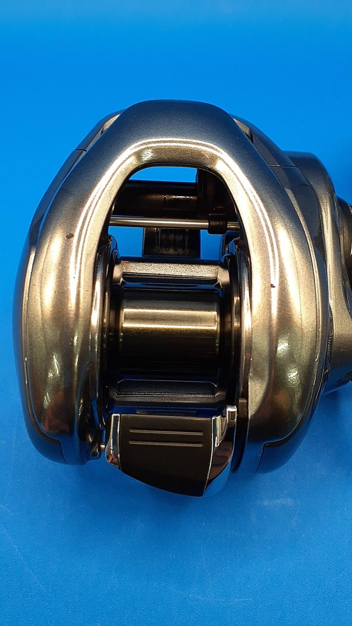 SHIMANO Baitcasting Reel 15 METANIUM DC HG 03378 - Image 2