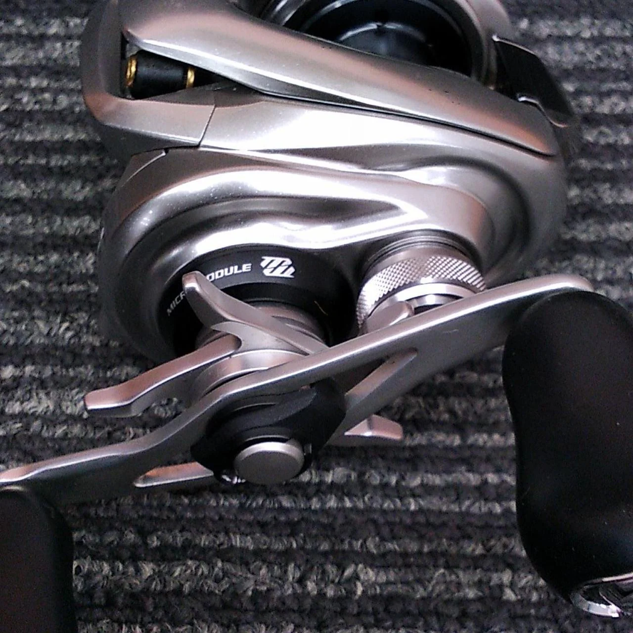 SHIMANO Baitcasting Reel 16 Metanium - Image 5