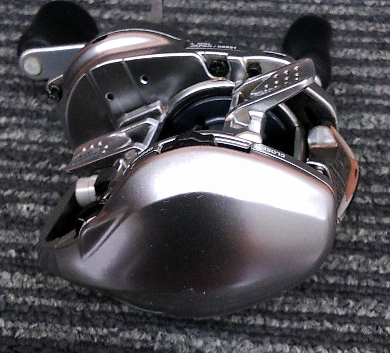 SHIMANO Baitcasting Reel 16 Metanium - Image 7