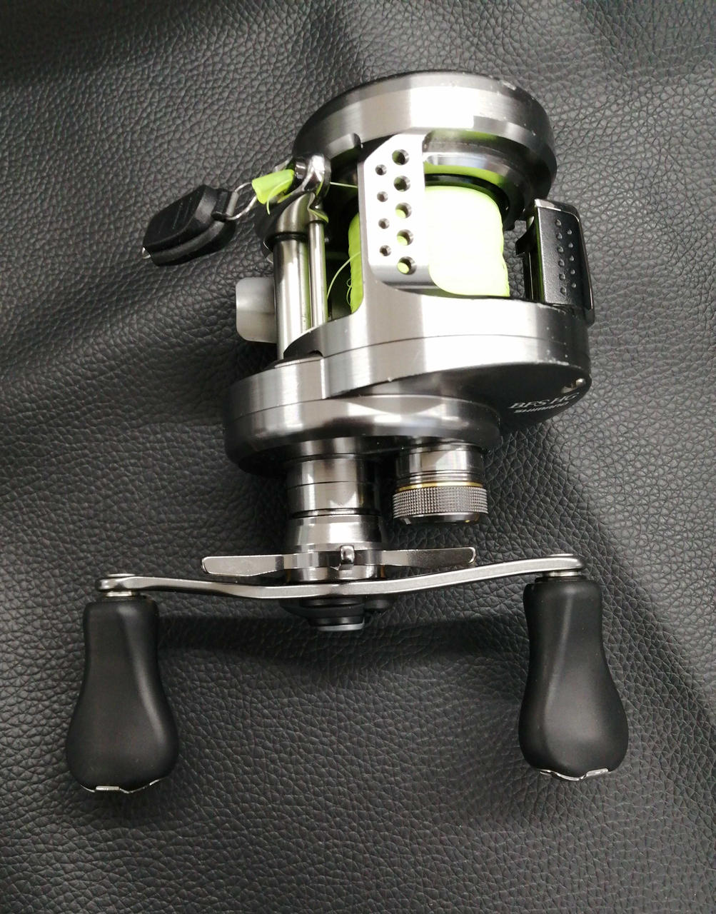 SHIMANO Baitcasting reel 17 CALCUTTA CONQUEST BFG HG LEFT - Image 2
