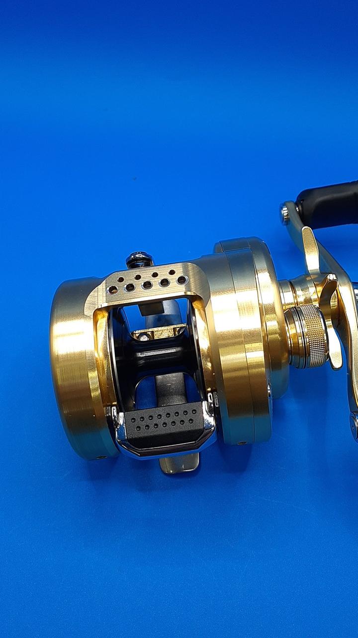 SHIMANO Baitcasting Reel 18 CALCUTTA CONQUEST 300 03863 - Image 6