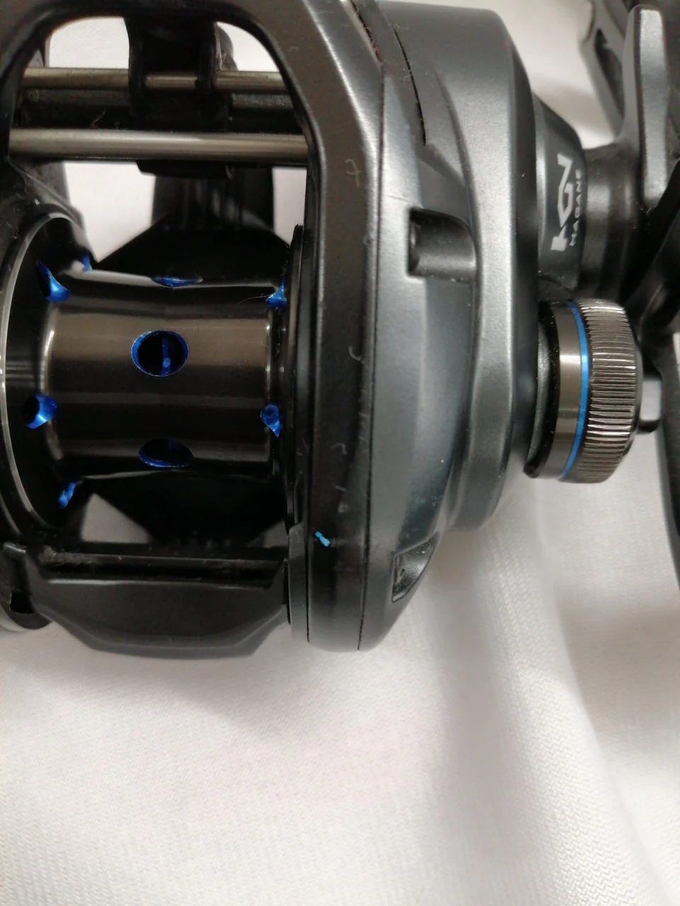 SHIMANO Baitcasting Reel 19 SLX MGL 70XG - Image 5