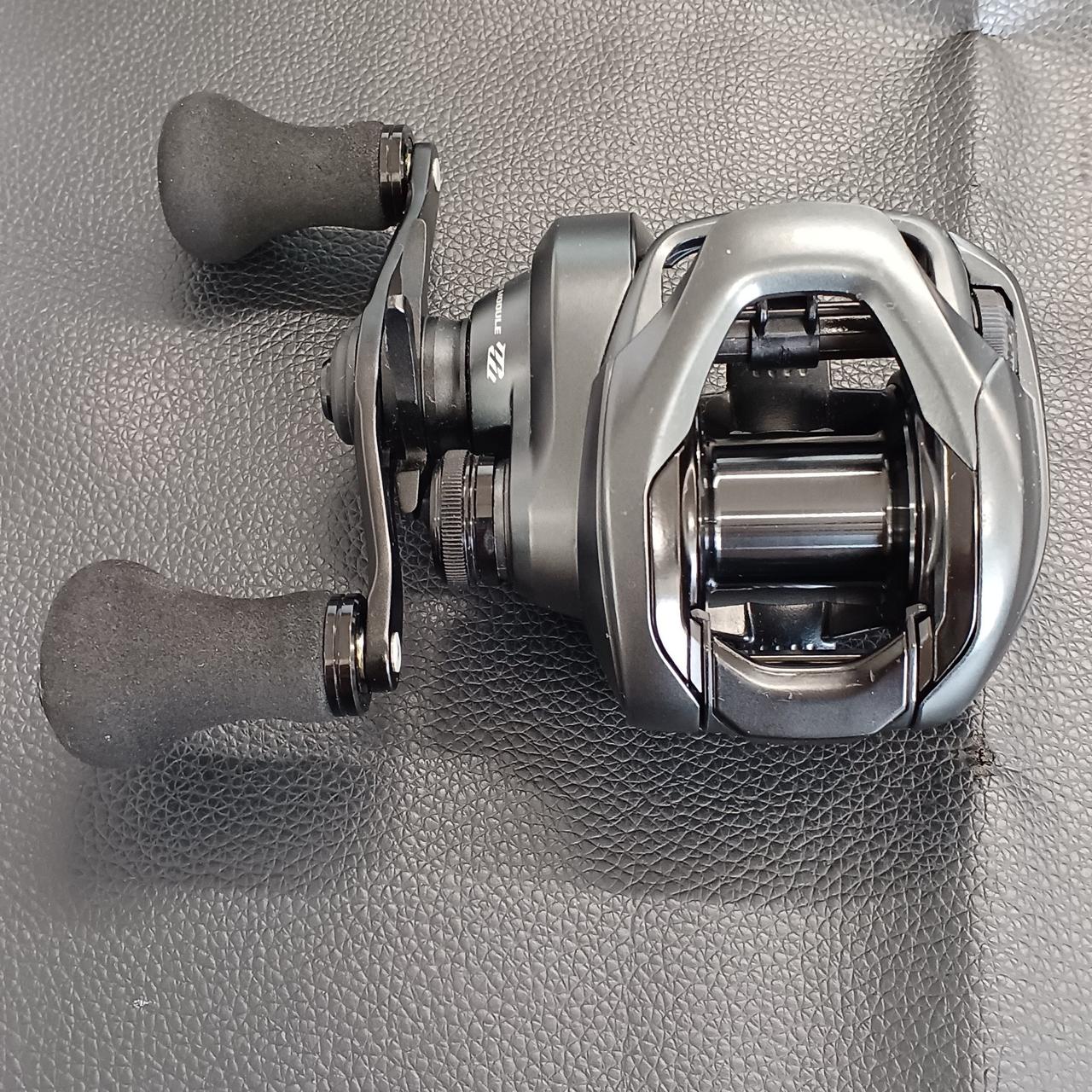 SHIMANO Baitcasting Reel 20 EXSENCE DC SSHG LH - Image 3