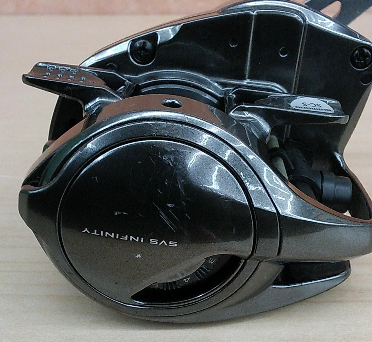 SHIMANO Baitcasting Reel 20 Metanium 04112B - Image 7