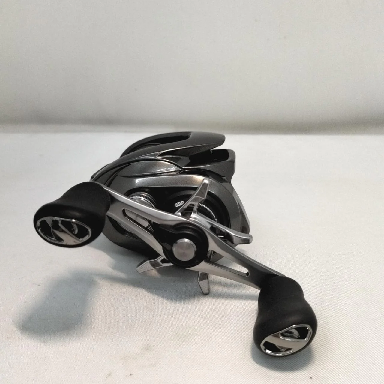 SHIMANO Baitcasting Reel 20 Metanium HG - Image 5