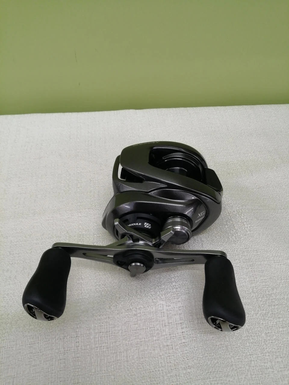 SHIMANO Baitcasting Reel 20 METANIUM XG (Left) - Image 2