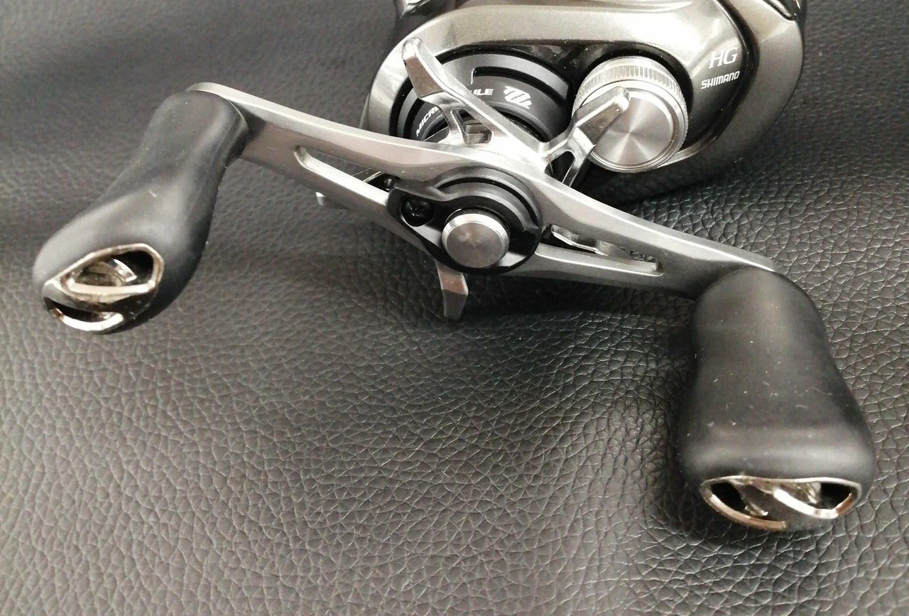 SHIMANO Baitcasting Reel 20METANIUM HG LEFT - Image 5