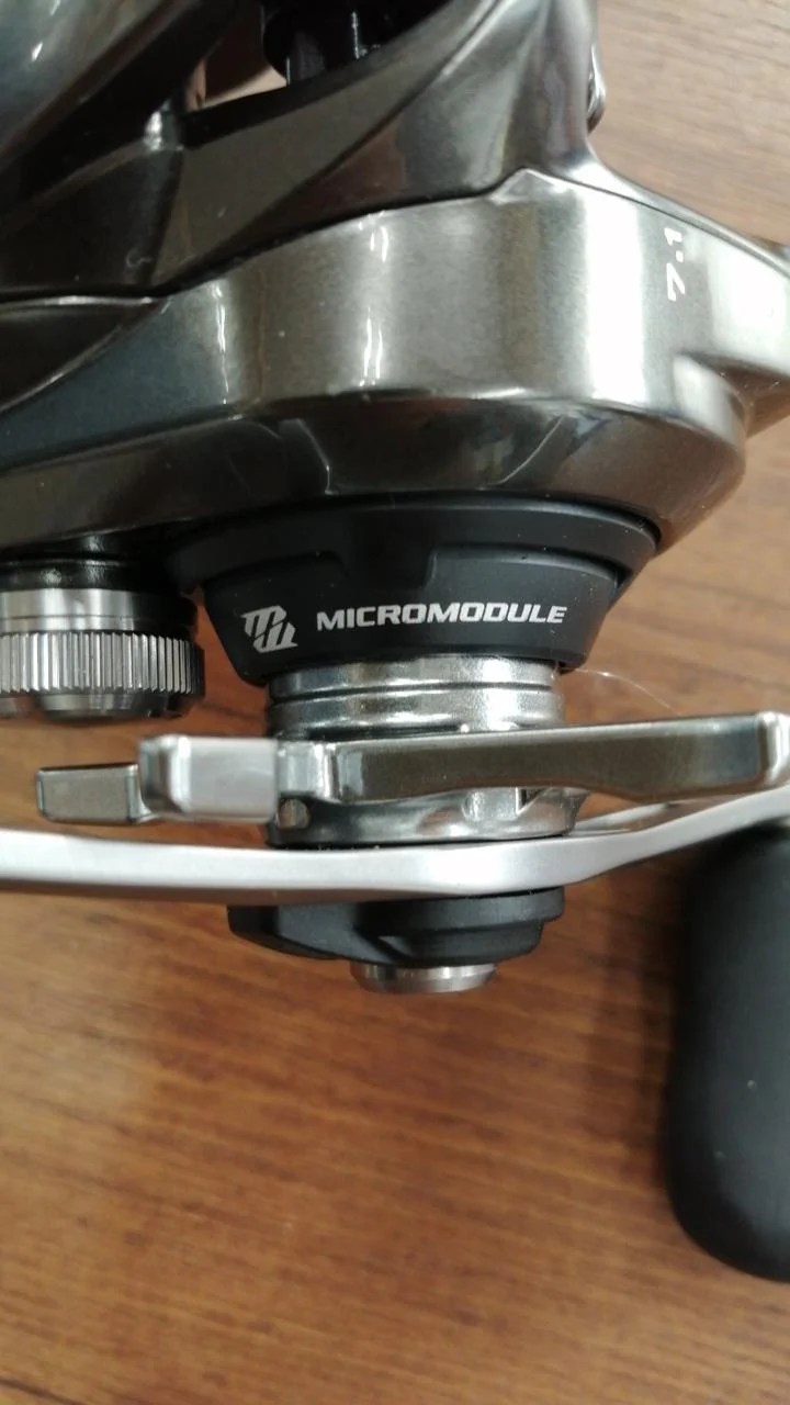 SHIMANO Baitcasting reel 20METANIUM RH 04114 - Image 5
