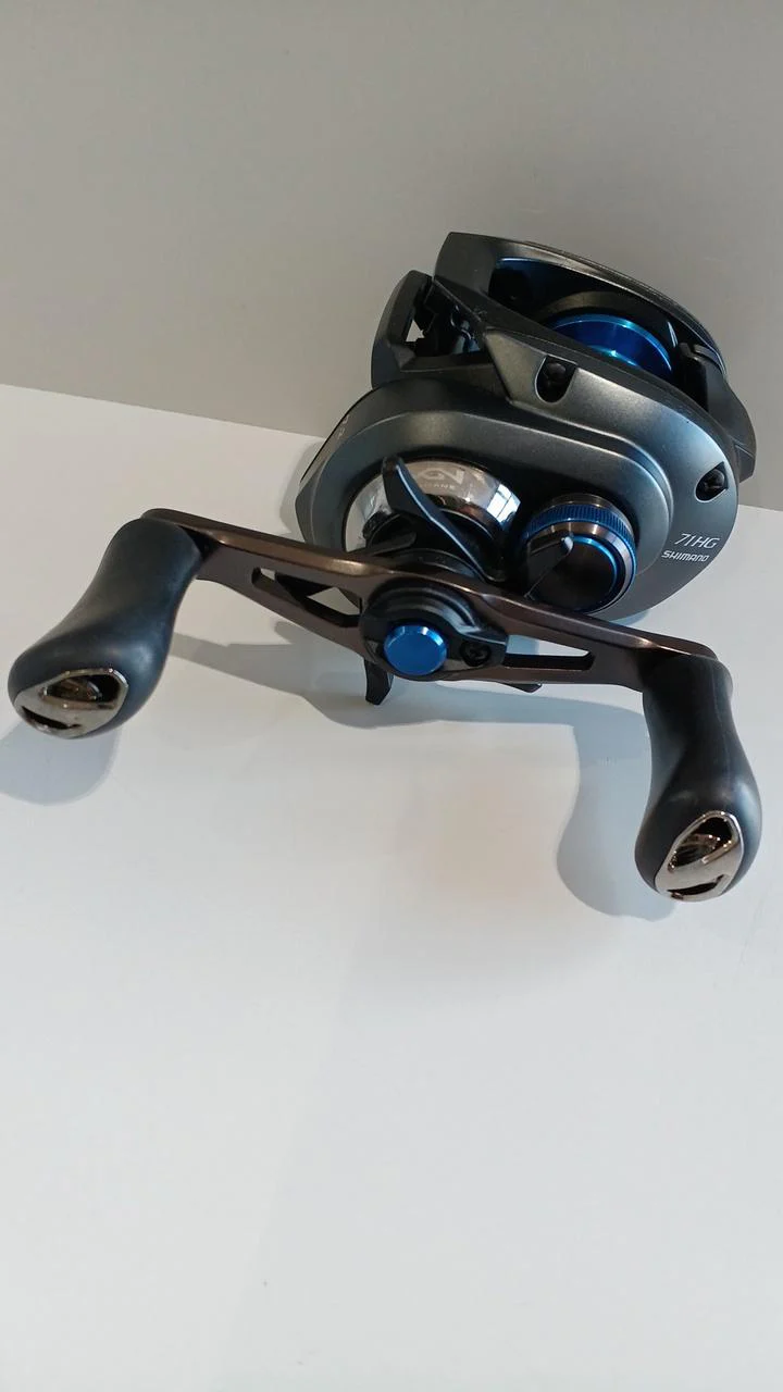 SHIMANO Baitcasting Reel 20SLX DC 71HG - Image 4