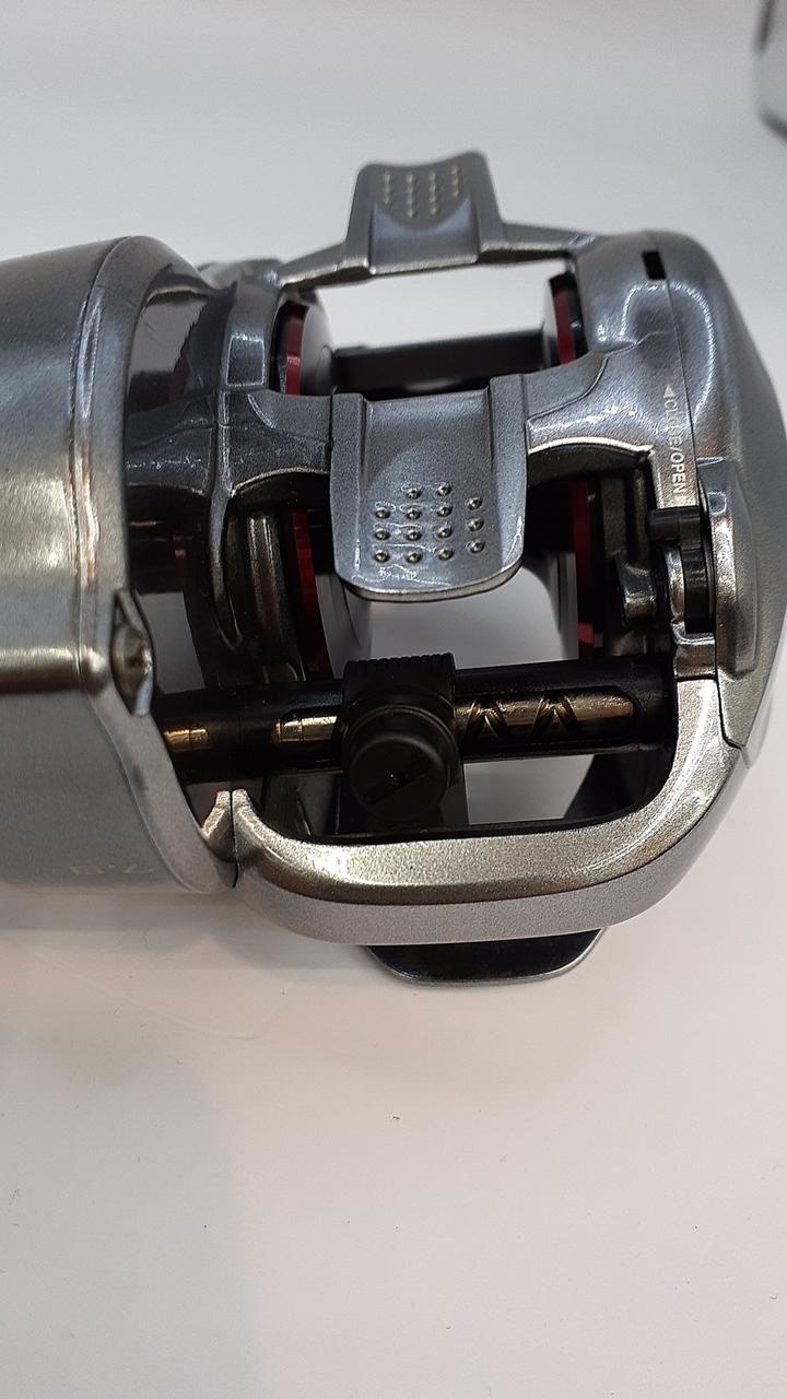 SHIMANO Baitcasting Reel 21 SCORPION MD 301XGLH 043603 - Image 10