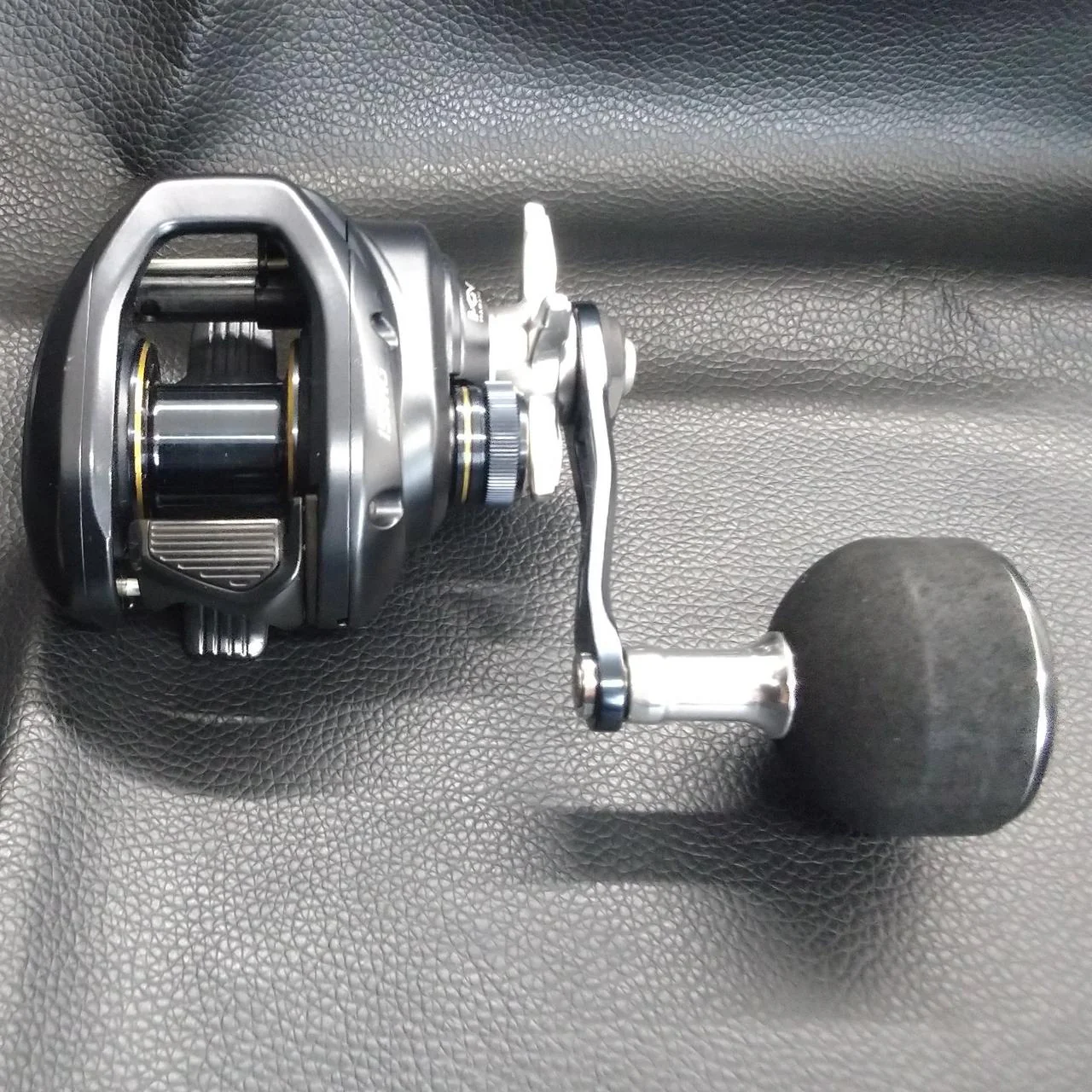 SHIMANO Baitcasting Reel 22 GRAPPLER BB 150HG Right Handle - Image 3