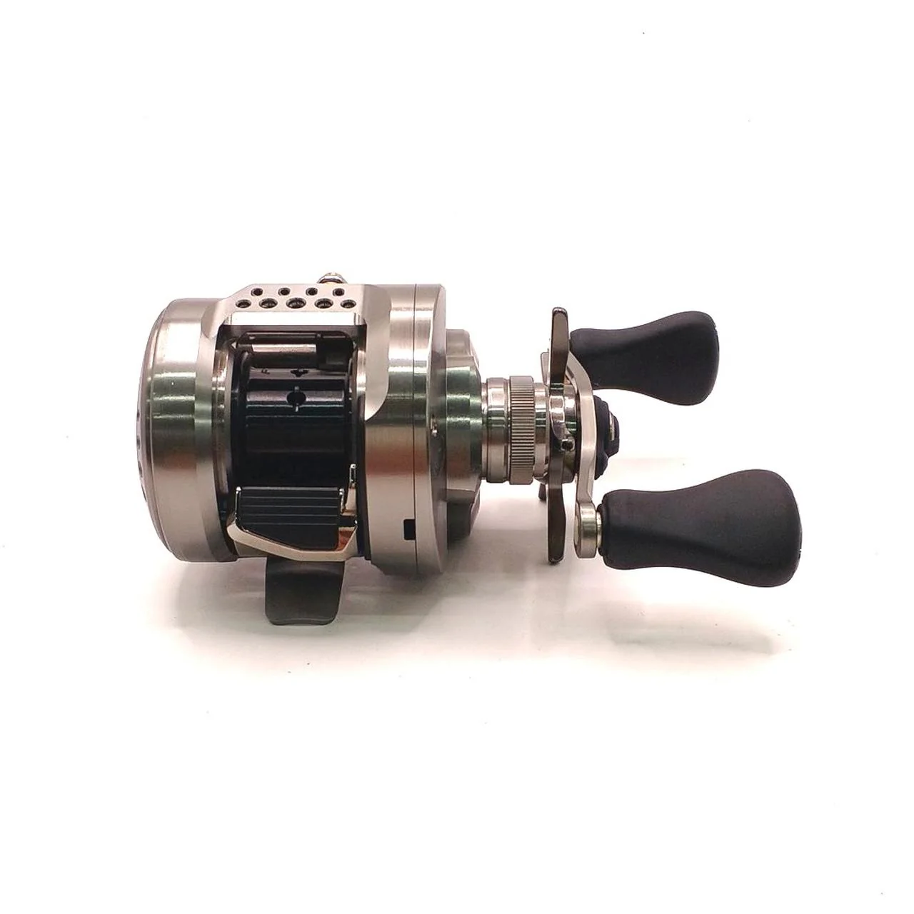 SHIMANO Baitcasting Reel 23 CT BFS XGR 045706 - Image 3