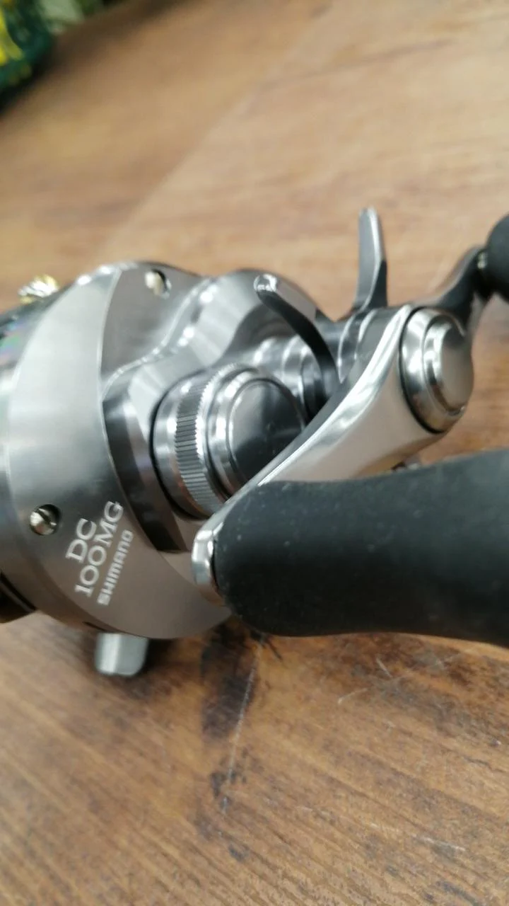 SHIMANO Baitcasting Reel 26 CALCUTTA CONQUEST DC 100MG - Image 7