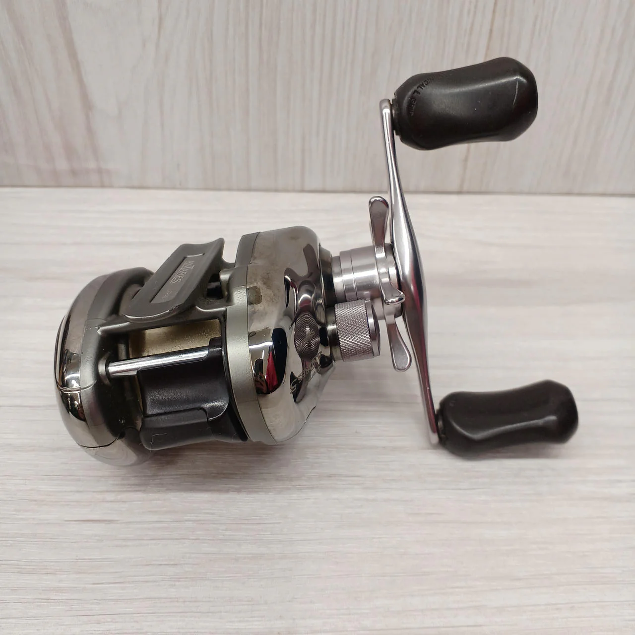 SHIMANO Baitcasting Reel 99 Scorpion ANTARES5 Left - Image 3