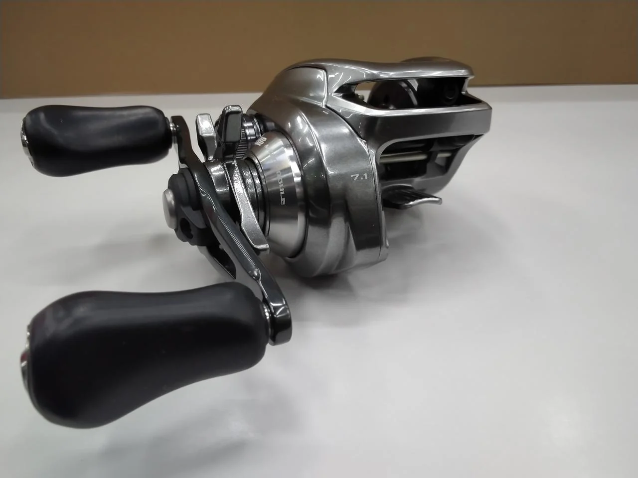 SHIMANO Baitcasting Reel BANTAM 150 HG - Image 2