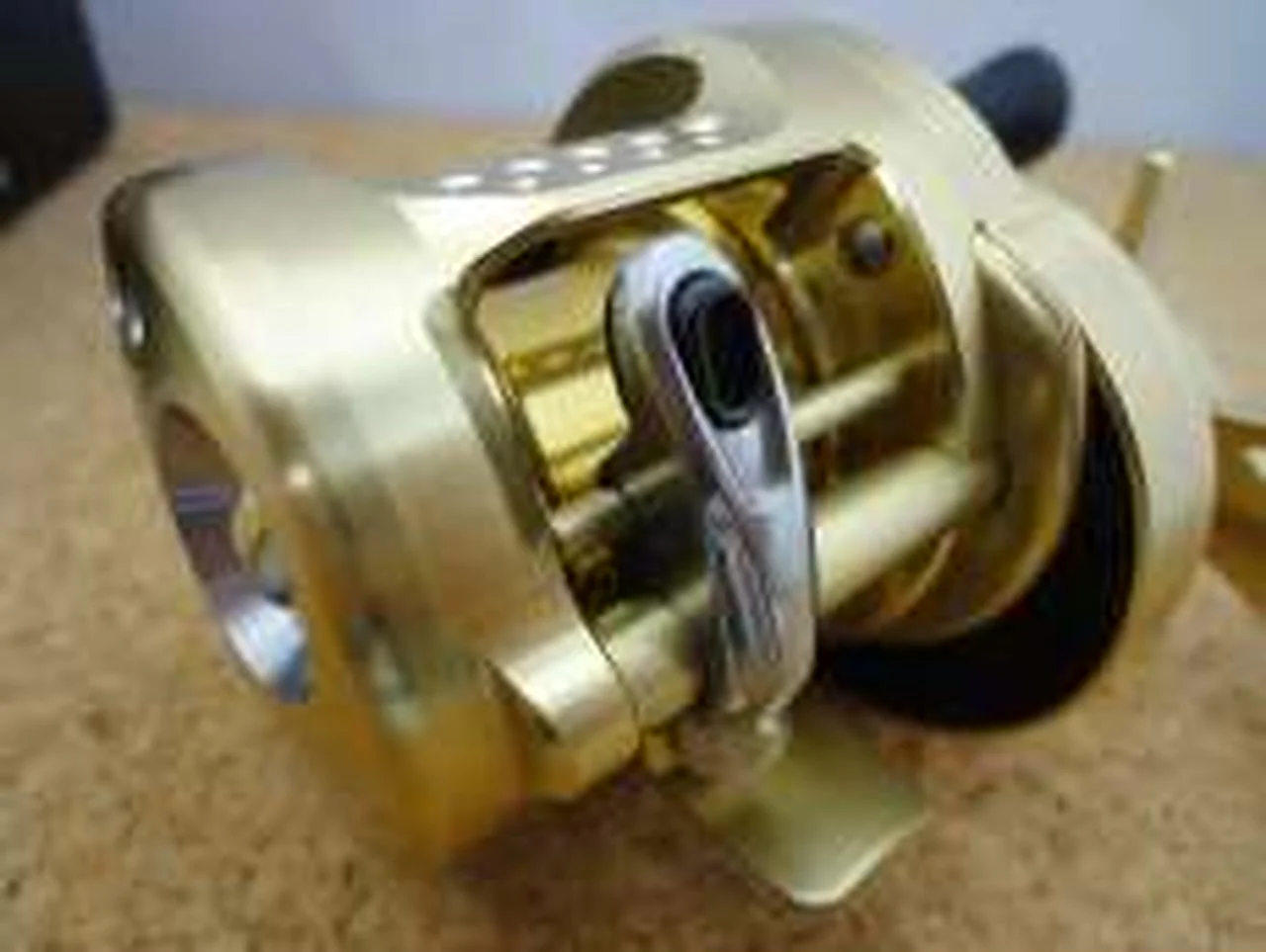 SHIMANO Baitcasting Reel CALCUTTA CONQUEST 101HG - Image 9