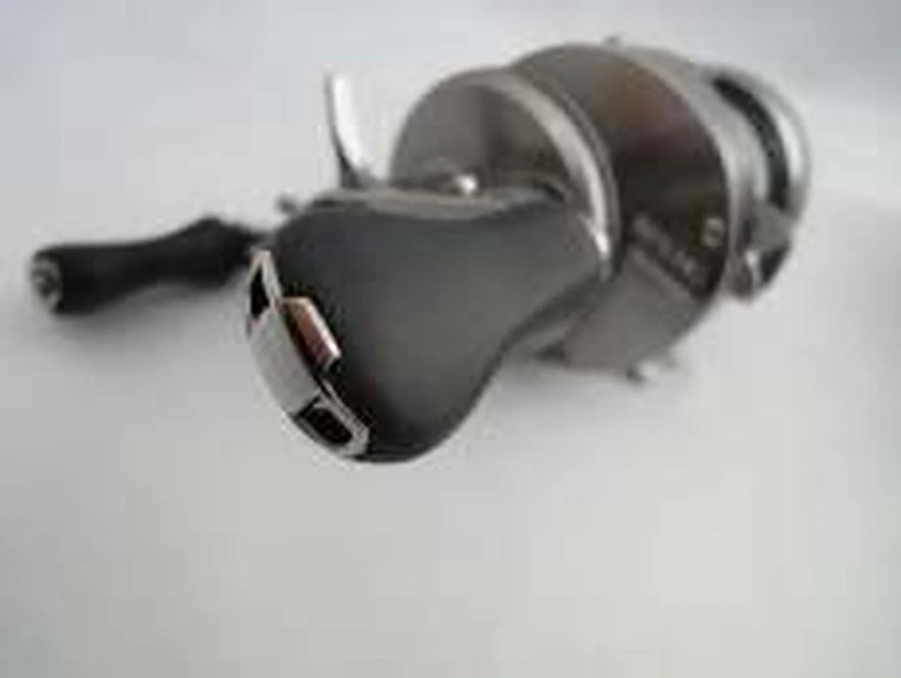SHIMANO Baitcasting Reel CALCUTTA CONQUEST BFS HG - Image 8