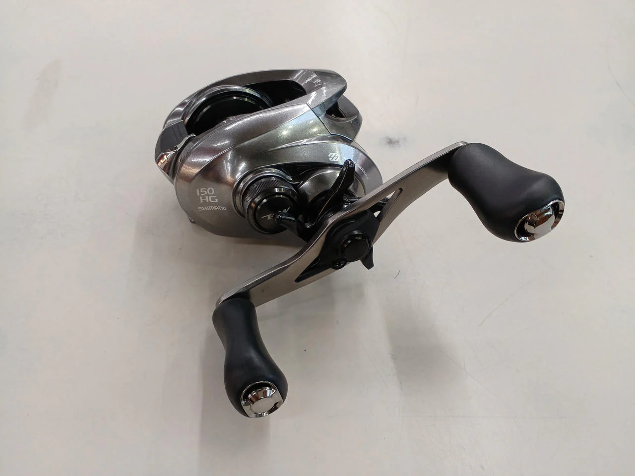 SHIMANO Baitcasting reel CHRONARCH MGL 150HG - Image 3