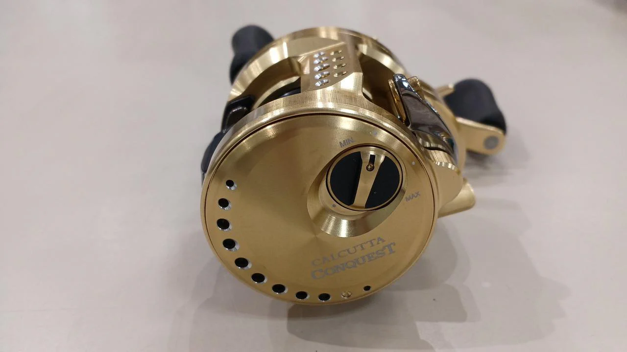SHIMANO Baitcasting Reel CULCUTTA CONQUEST