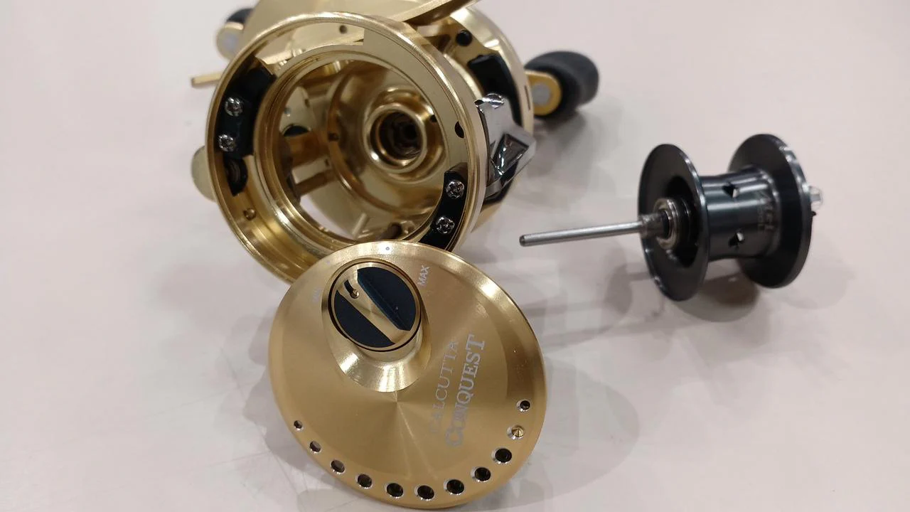 SHIMANO Baitcasting Reel CULCUTTA CONQUEST - Image 8