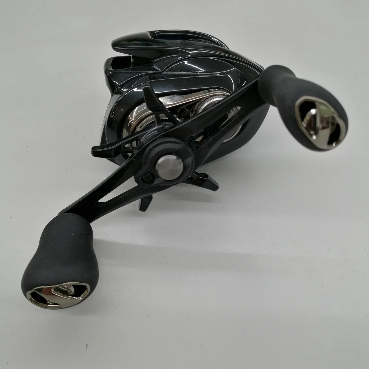 SHIMANO Baitcasting Reel METANIUM DC 71XG - Image 4