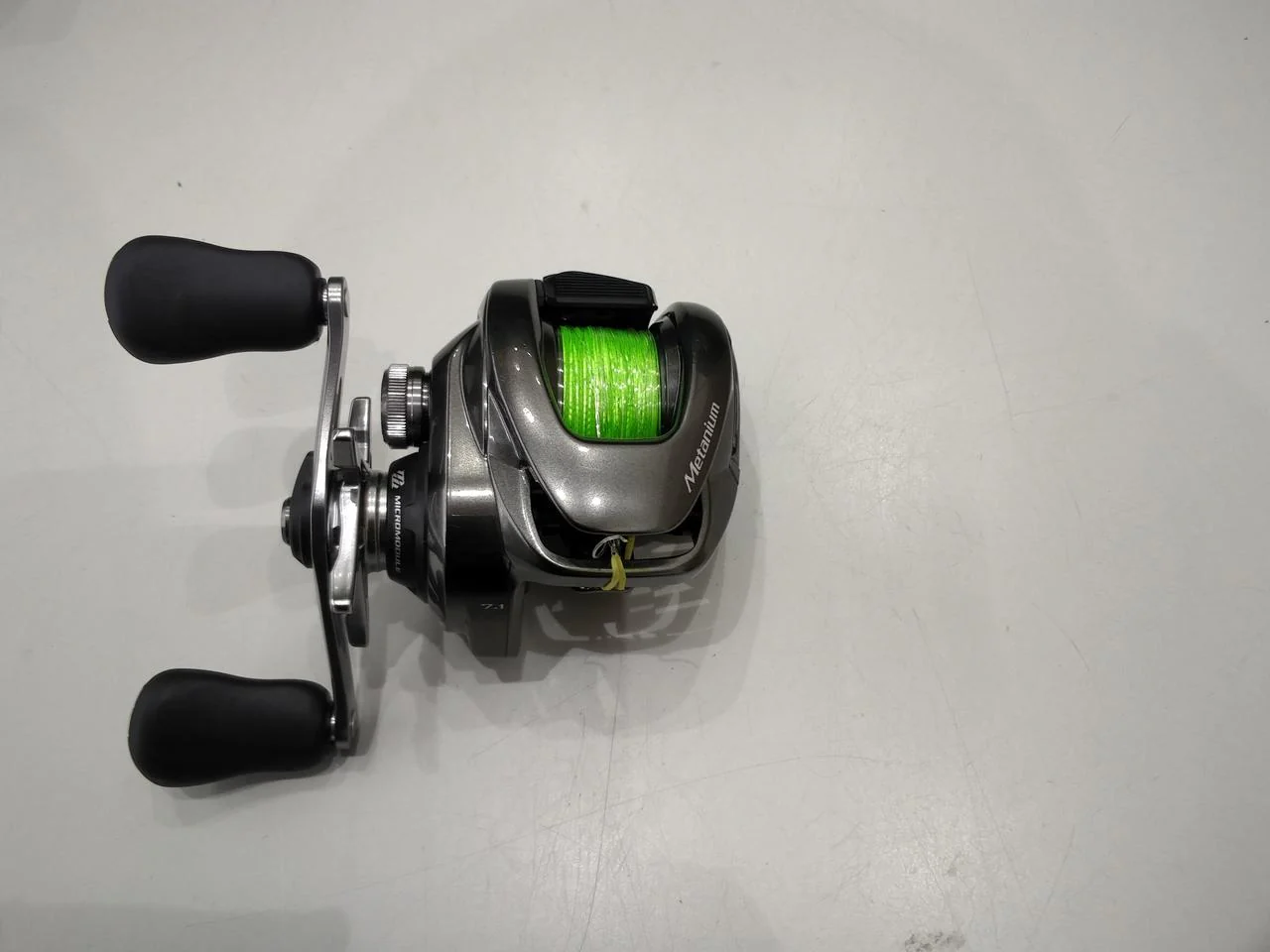 SHIMANO Baitcasting Reel METANIUM HG Right - Image 2