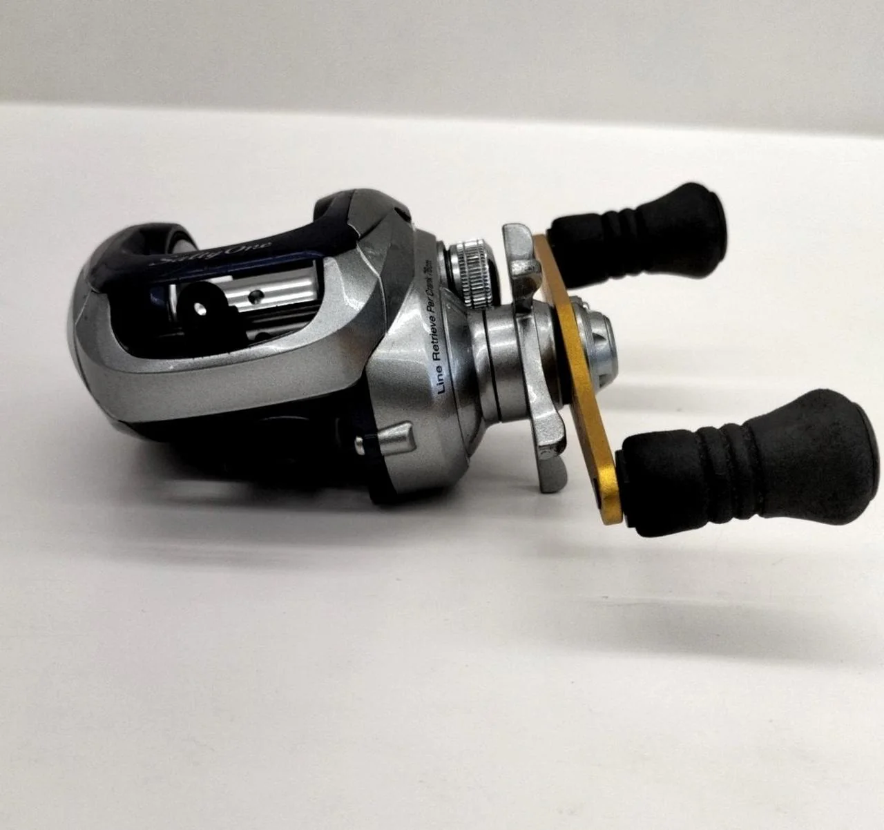SHIMANO Baitcasting Reel SALTY ONE HG 02782 - Image 2